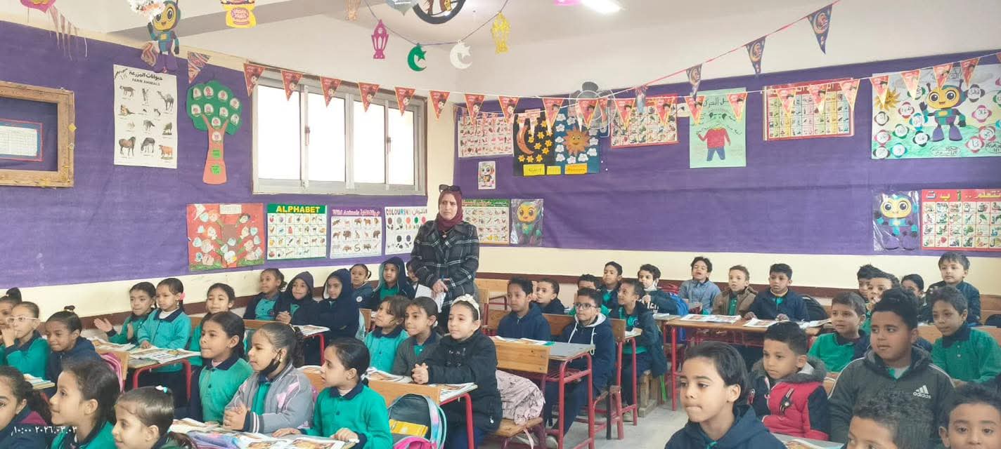 ” وكيل تعليم السويس” في جولة ميدانية لضبط العملية التعليمية بمدارس المحافظة
